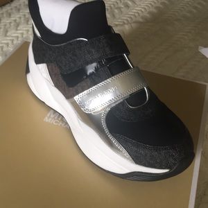 BRAND NEW MICHAEL KORS TRAINER SNEAKERS